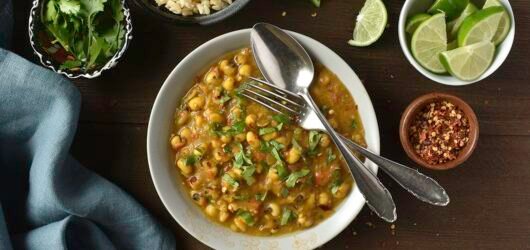 Healthy Instant Pot Black Eyed Peas Curry: A Nutritious and Flavorful Delight