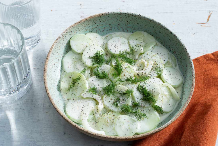 Creamy Cucumber Salad: The Ultimate Refreshing Summer Side Dish